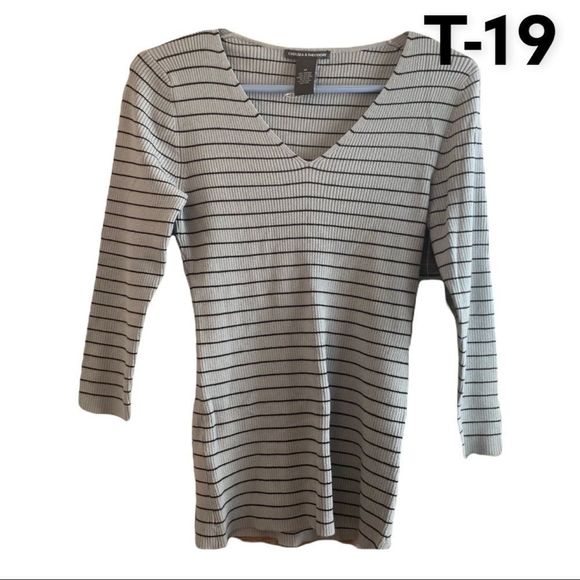 Chelsea & Theodore Tops - Chelsea & Theodore V-Neck Ribbed Pull Over